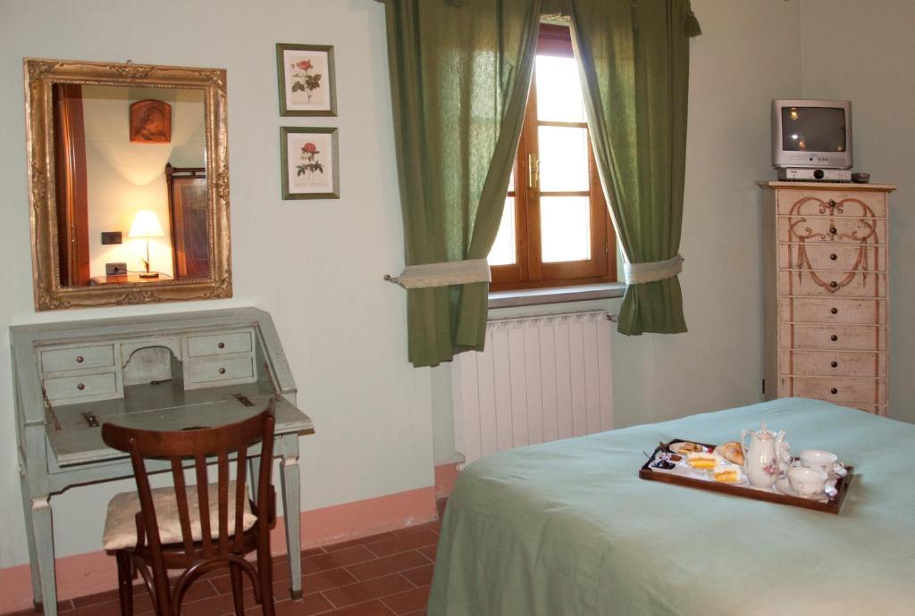 Agriturismo Fattoria Rozzalupi Cerreto Guidi Habitación foto
