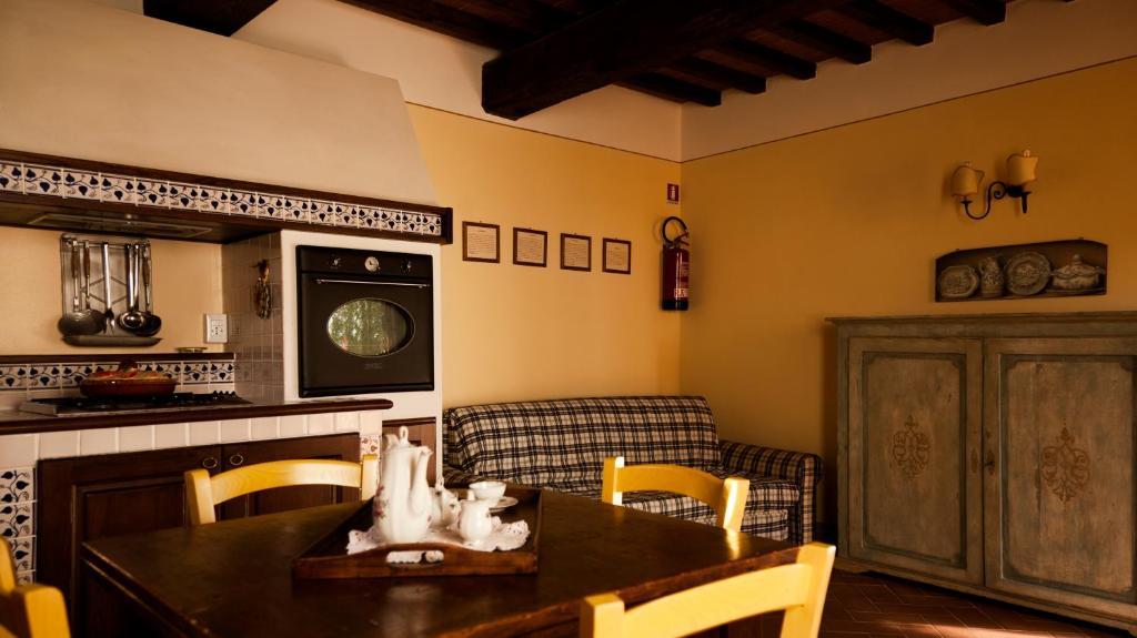 Agriturismo Fattoria Rozzalupi Cerreto Guidi Habitación foto