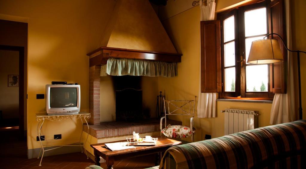 Agriturismo Fattoria Rozzalupi Cerreto Guidi Habitación foto
