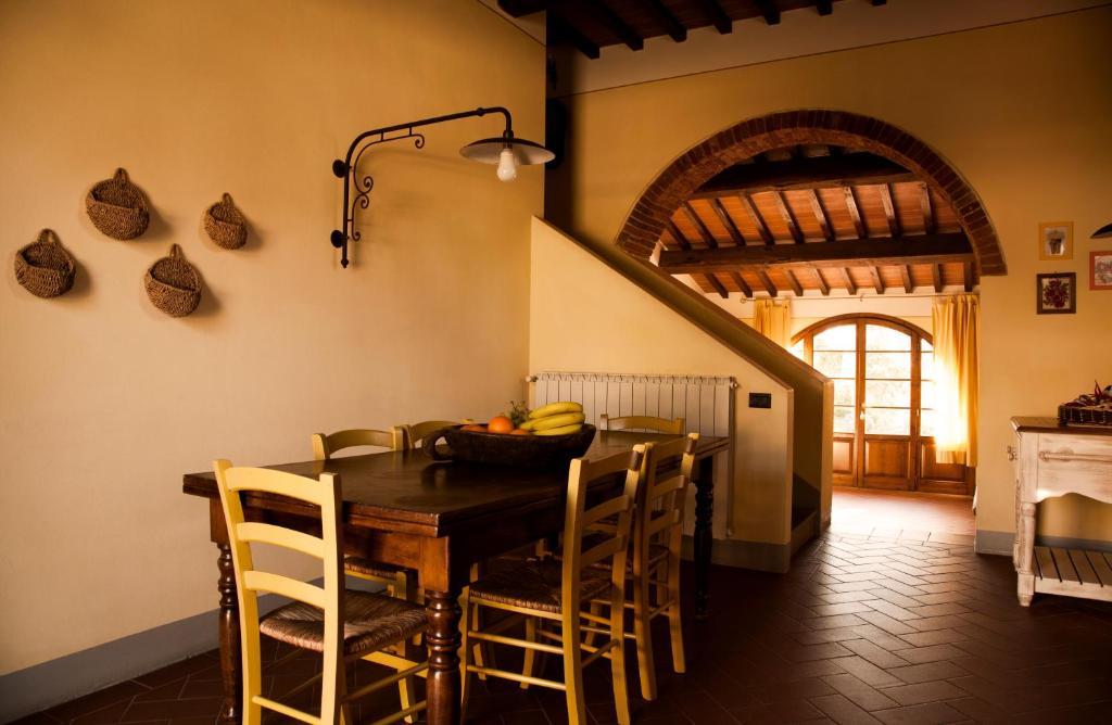 Agriturismo Fattoria Rozzalupi Cerreto Guidi Habitación foto